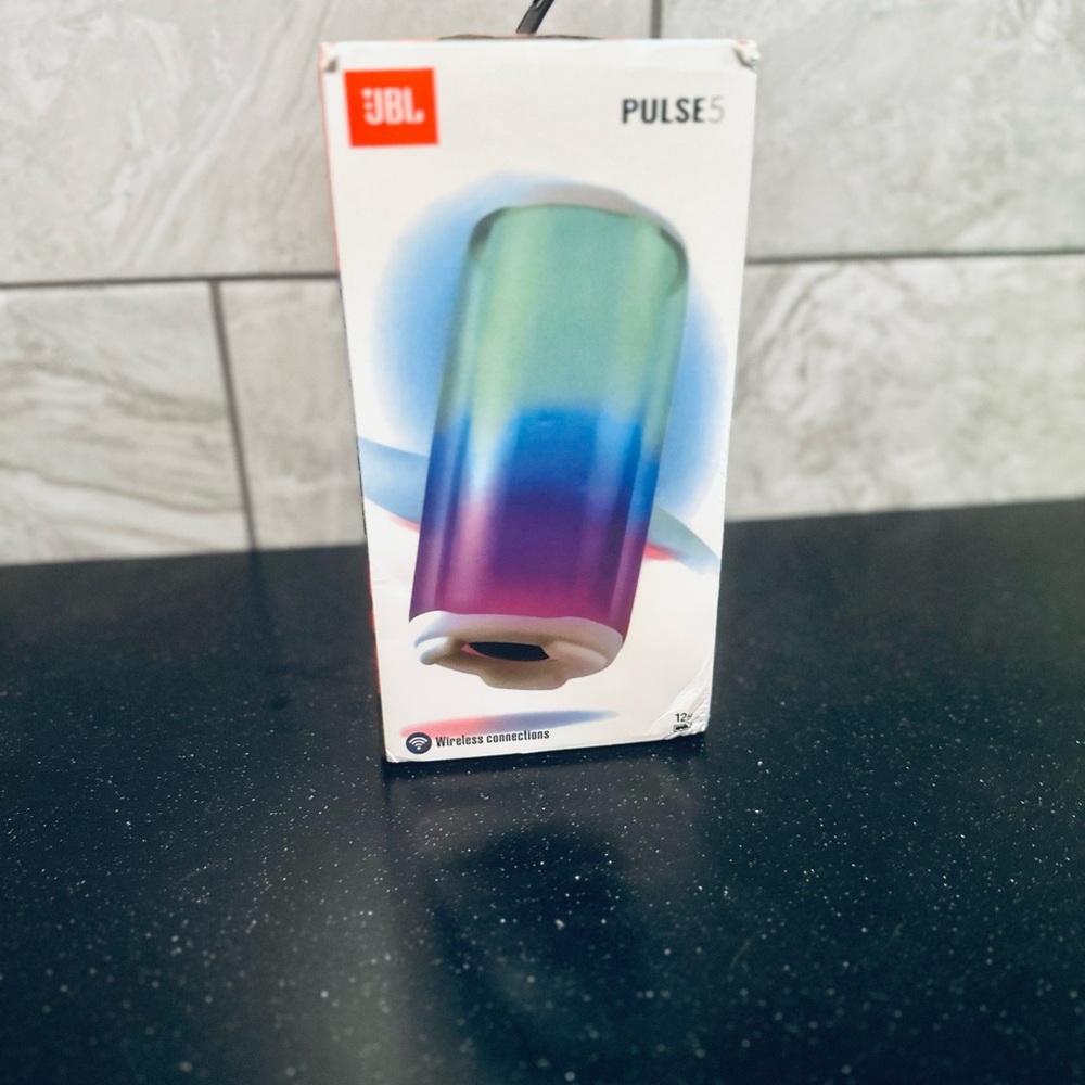 JBL PULSE 5 portable speaker
